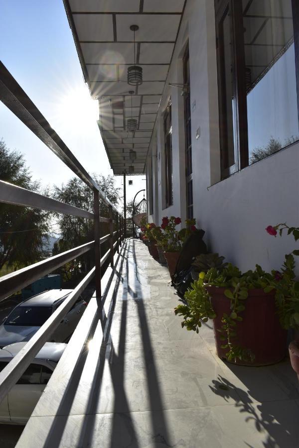 Bir High Hotel Exterior foto